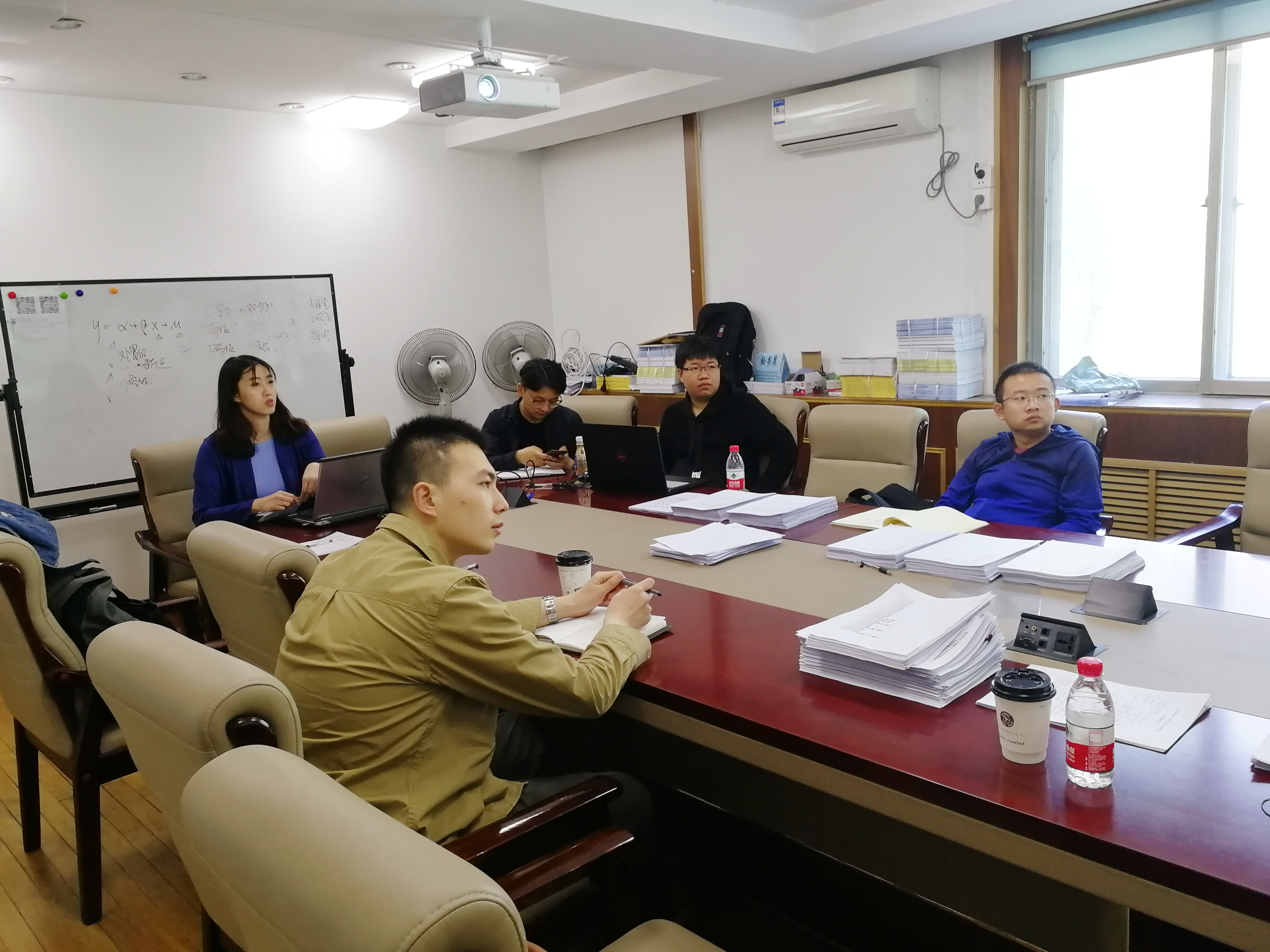 威尼斯432888cam博士生沙龙2019-04(总第4期)简报图片.jpg 威尼斯432888cam博士生沙龙2019-04(总第4期)简报图片.jpg